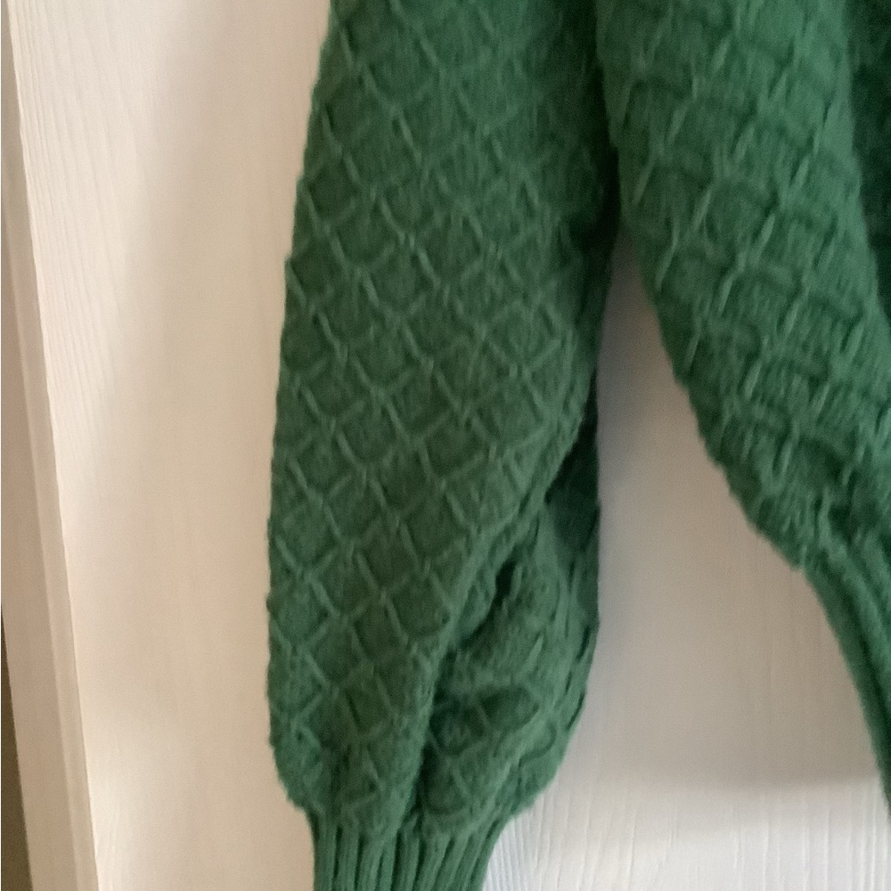 Green Textured Women's Sweater - Picture 3 of 6